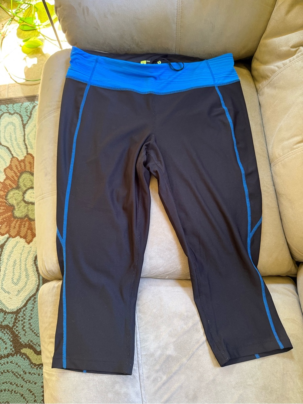 Xersion Black Capri Leggings with Blue Waistband and Stitching